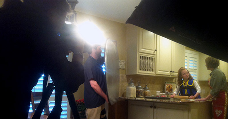 news-HollyReedbehindscenes-May13